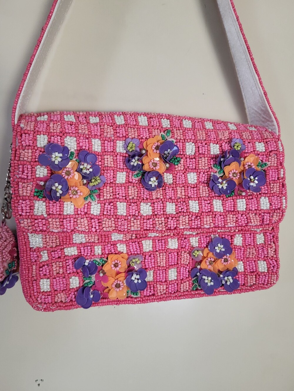 Handmade In India Pink Floral Beaded Bag With Beaded Charm - Picture 4 of 9